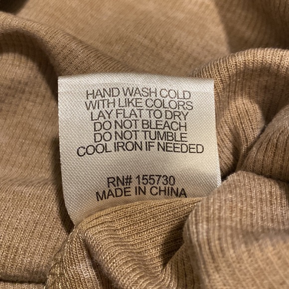 Jane and Delancey Leopard Print Waffle Knit Top with 3/4 Sleeves - Picture 10 of 11